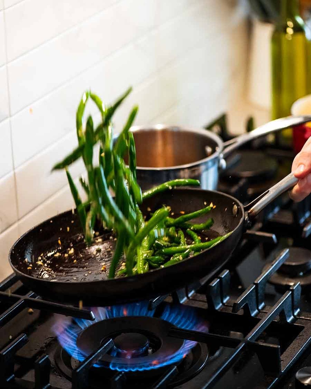 Cooking Garlic Sautéed Green Beans