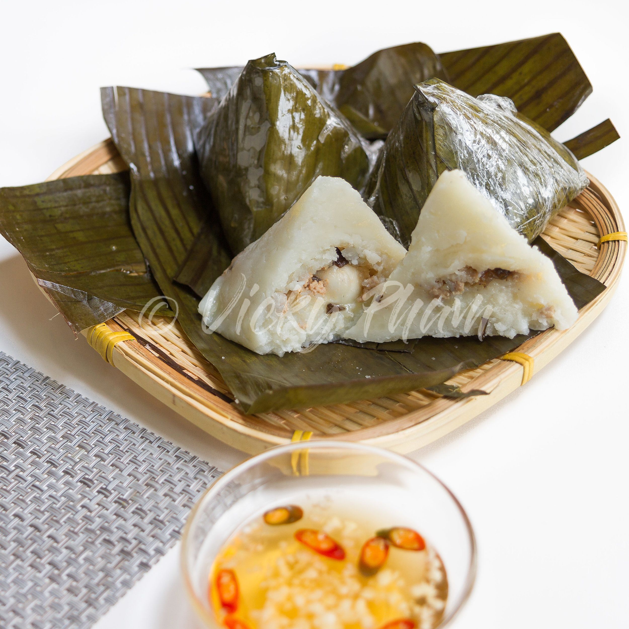 Vietnamese Pyramid Dumplings (Banh Gio)